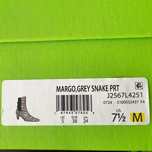 Sam Edelman Margo Grey Snake Print Chelsea Boots NIB Sz 7.5 - Picture 7 of 11